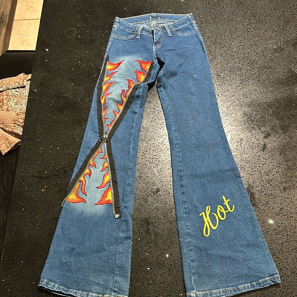 Brazilian low rise jeans